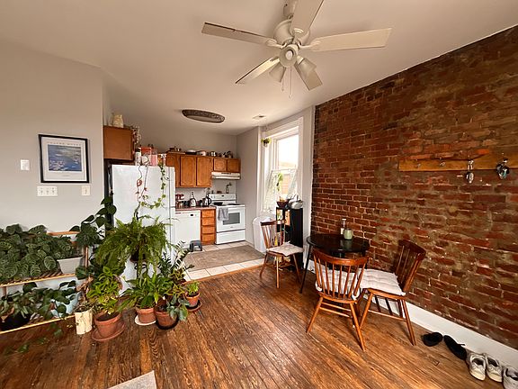 2nd image of 1701 W Leigh St #B