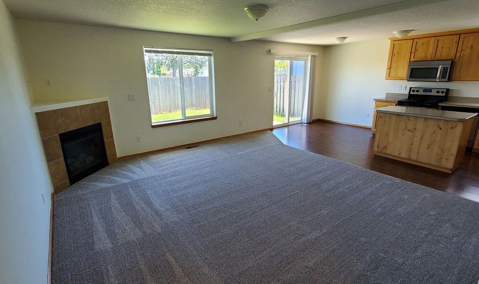 2012 Three Bedroom Home in West Salem — Photo 3