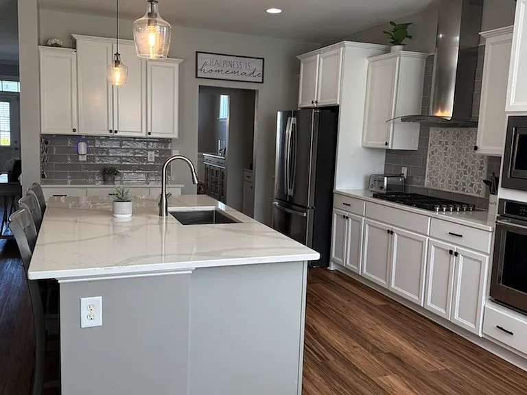 1444 Eastbourne Dr — Photo 19