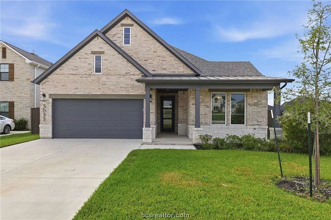 4 bed, 2161 sqft, $4,500 — Photo 2