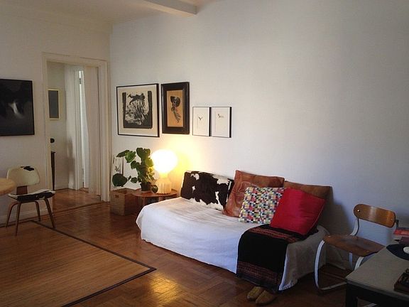 3rd image of 30 W 90th St APT 8E