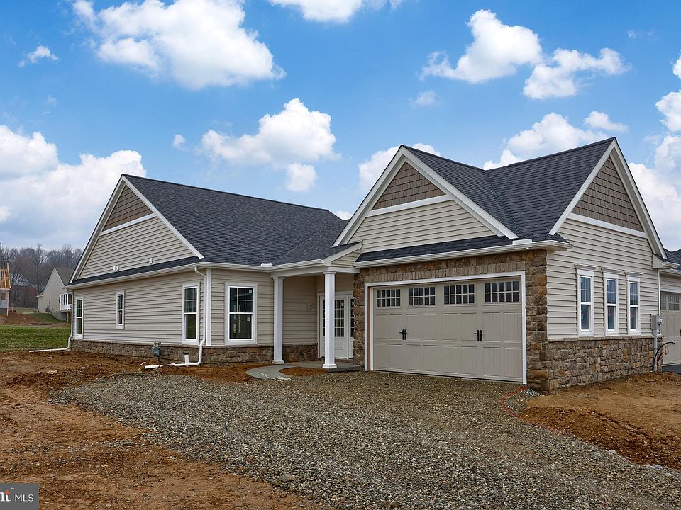 2nd image of 396 Meadow Rose Dr #208