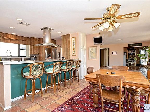 5th image of 631 Armadillo Ln