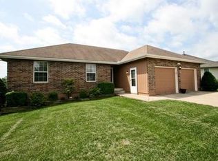 622 Wells Ter, Odessa, MO 64076