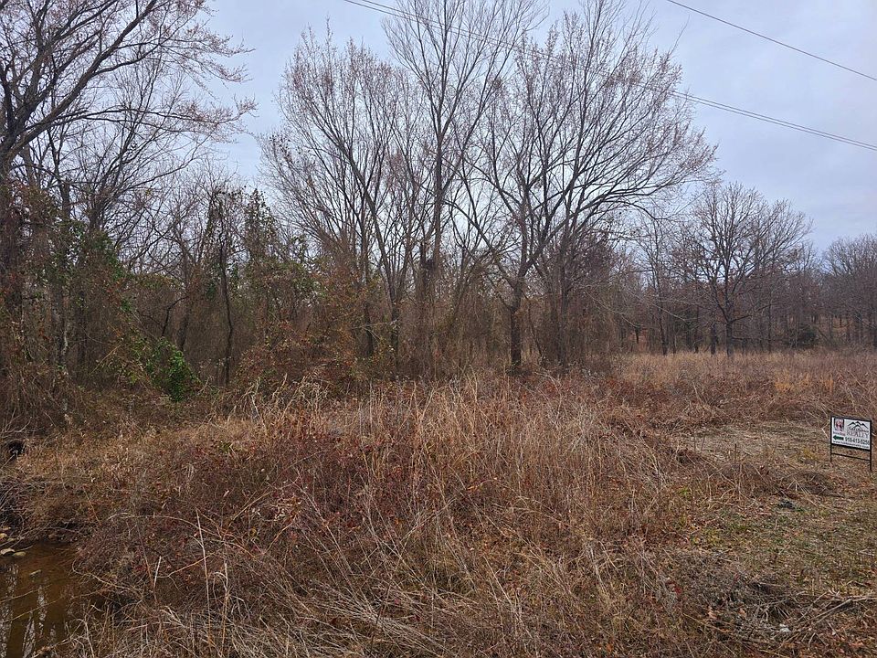 2nd image of Cut Off Rd