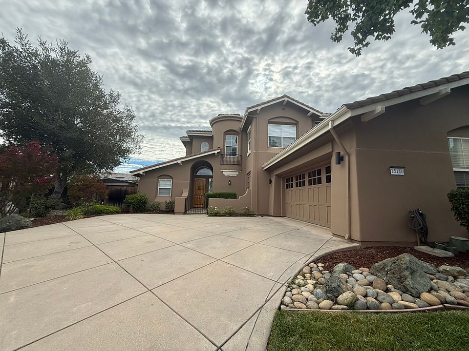 1st image of 15110 Bellini Way