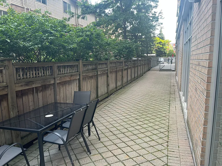 650 Lawrence Ave W #813 — Photo 22