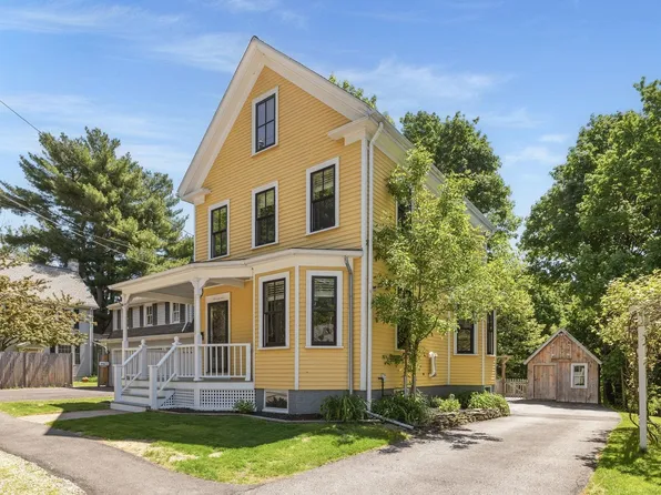 22 Cottage Street, Portsmouth, NH 03801