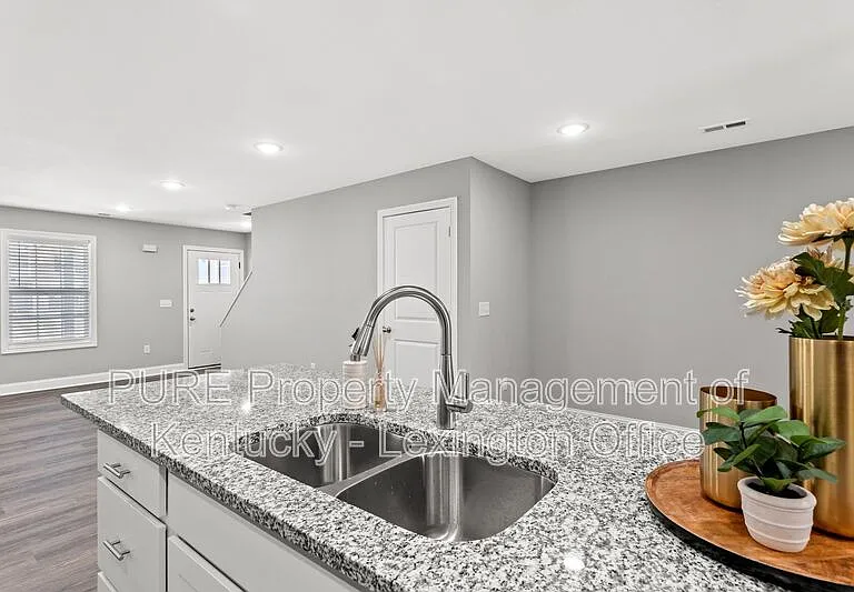 1090 Judah Bear Blvd — Photo 9