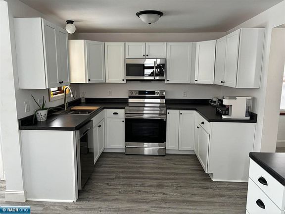 2nd image of 309 6th St SW