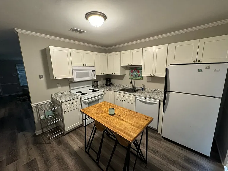 153 Sleepy Creek Dr — Photo 5
