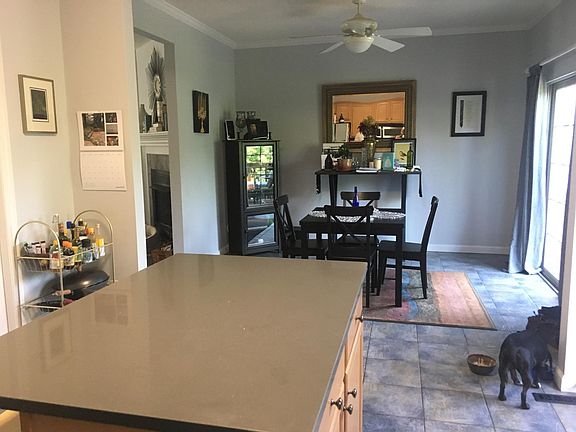 Dining Area off kitchen