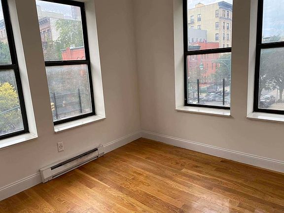 5th image of 340 Manhattan Ave #3B
