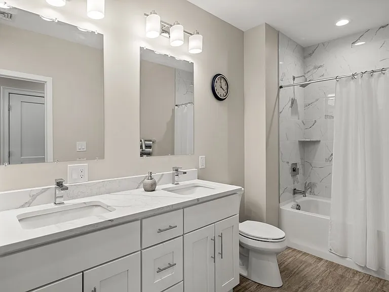 642 Main St #301 — Photo 17
