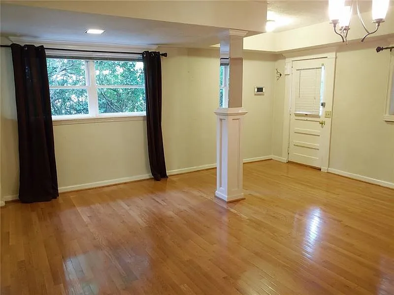 1 bed, 1.0 bath, 1100 sqft, $2,000 — Photo 4