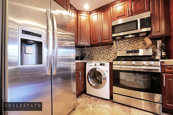 Rented by ZealEstate Group Inc | media 31