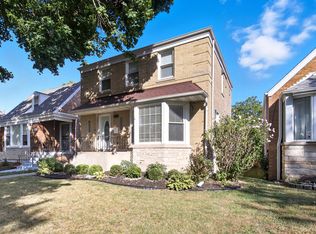 8223 S Sawyer Ave, Chicago, IL