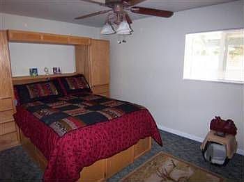 4th image of 2925 Hart Ave