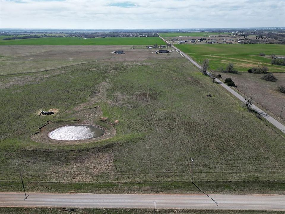 2nd image of N Gregory & W Hefner Rd