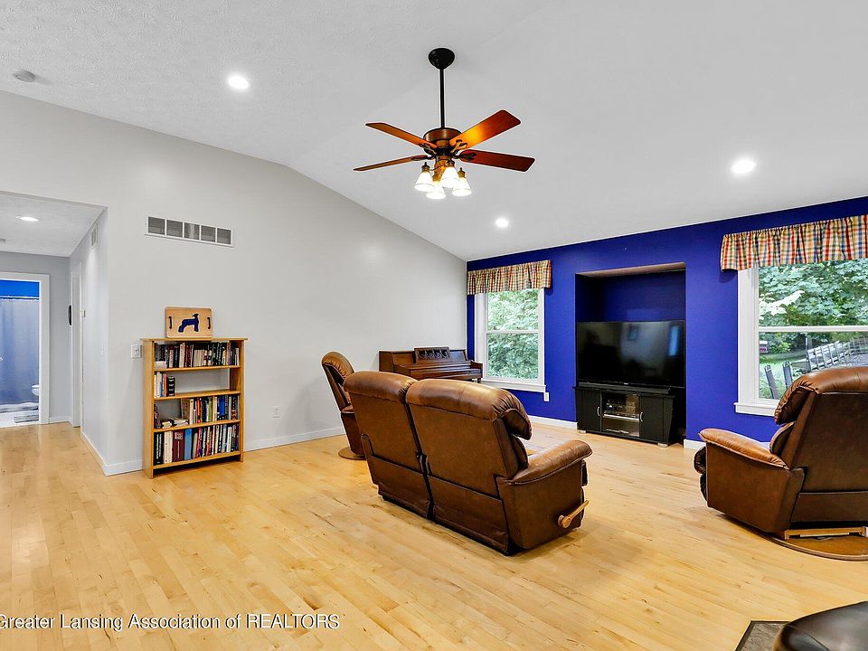 969 Rolfe Rd, Mason, MI 48854 Zillow