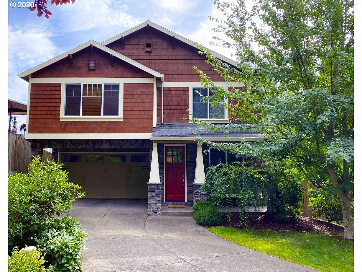 592 SW Elderbrook Pl photo 1