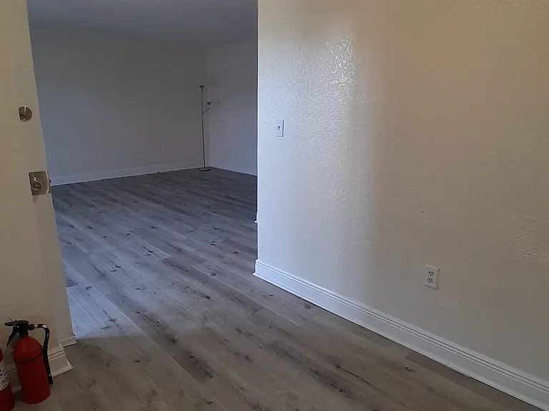 706 McDougall Ct — Photo 8