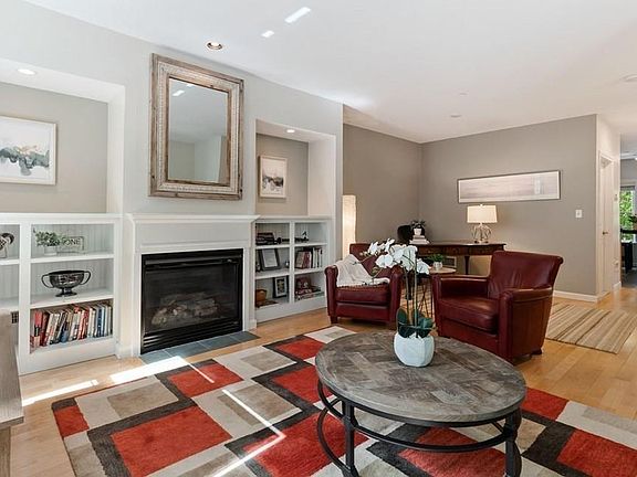 5th image of 400 Cross St Unit 304