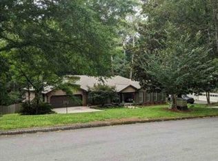 2963 Ravenwolfe Way, Snellville, GA
