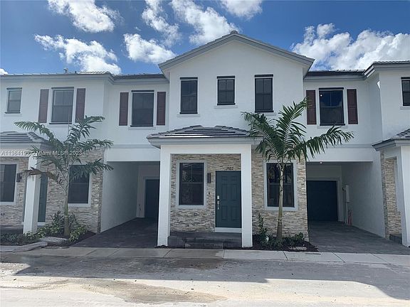 3rd image of 1922 SW 5th Blvd #1922