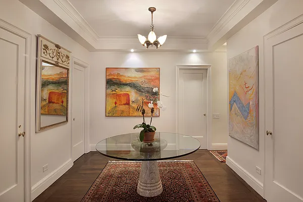 Sold by Engel & Völkers New York City | media 9