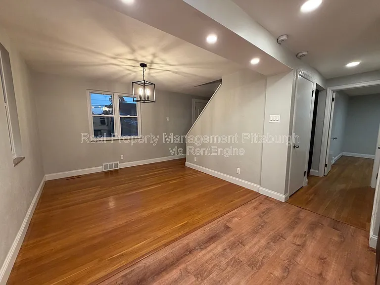 1053 Edward Dr — Photo 6