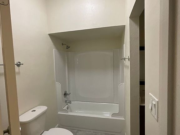 2nd image of 1808 N Aster St