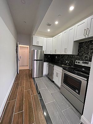 2nd image of 44 W 128th St #4BS