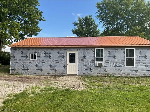 5695 County Road 11, New Lexington, OH 43764