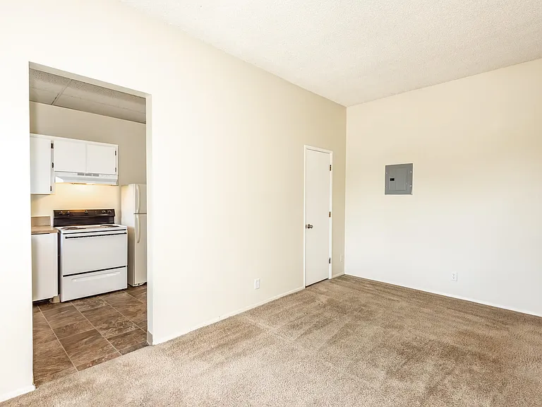 Grandview Apartments — Photo 30