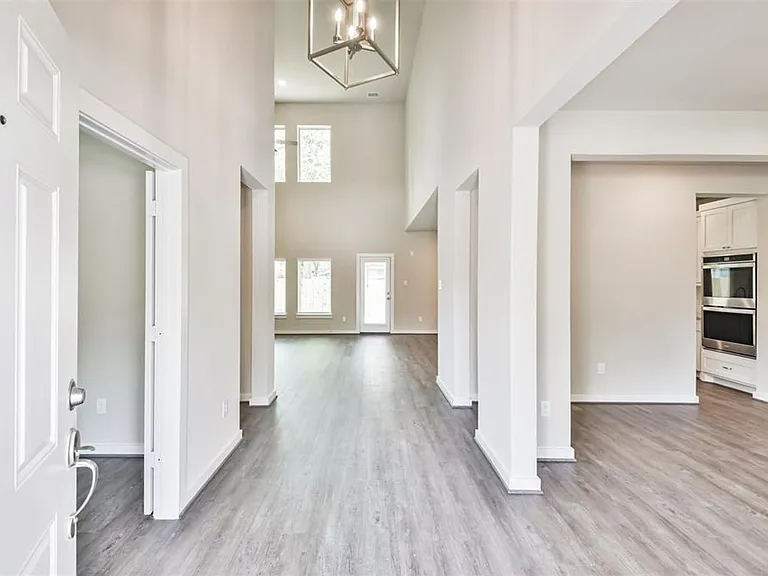 118 Prairie Dawn Cir — Photo 4