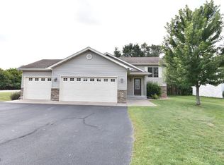 2902 Melrose Ct, Saint Cloud, MN 56301