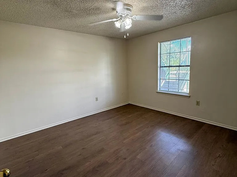 2059 Mariner Dr — Photo 7