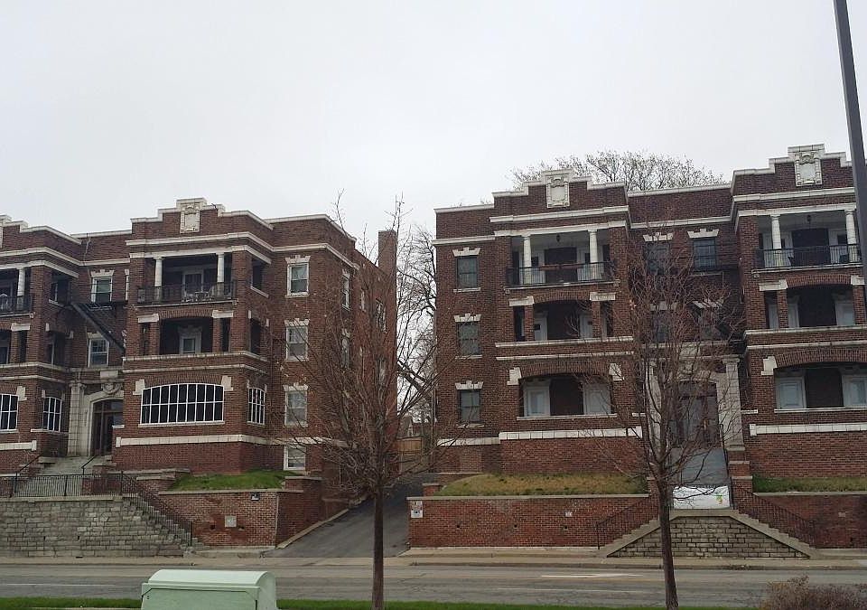 1st image of 24 E Linwood Blvd APT 5