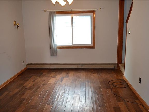 4th image of 72 Kohler St