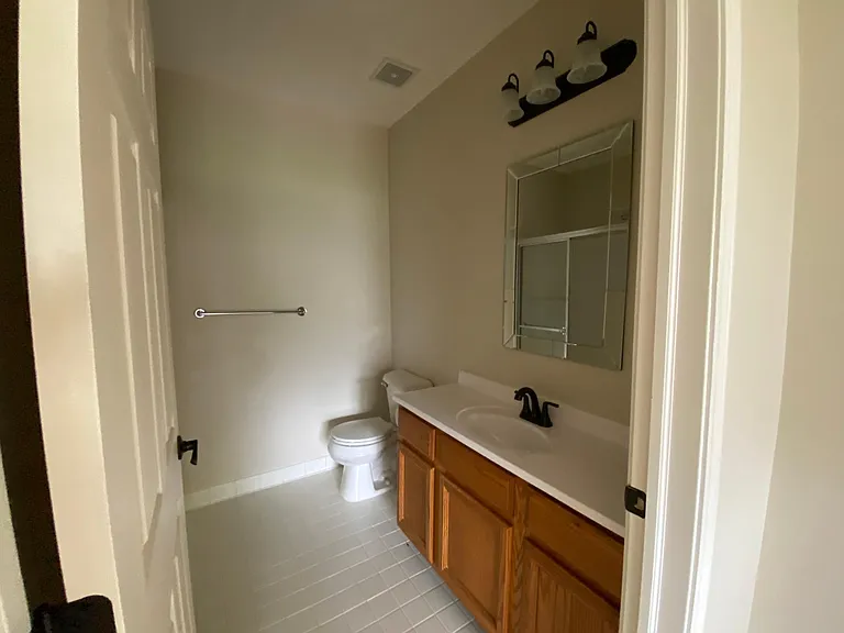 16709 Carriage Way — Photo 9