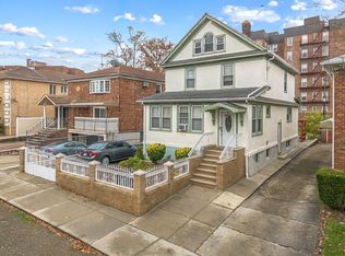 8422 Daniels St, Jamaica, NY 11435