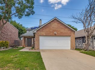 1383 Mimosa Ln, Lewisville, TX 75077