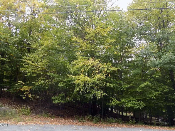 3 Cypress Ct, Lake Ariel, PA 18436