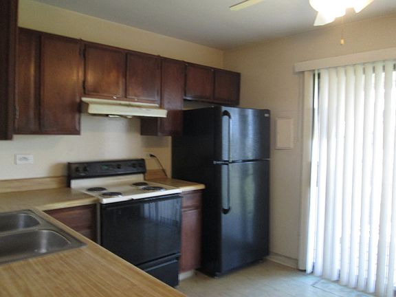 5th image of 174 Waters Edge Dr #302