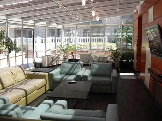 Sold by R New York | media 5