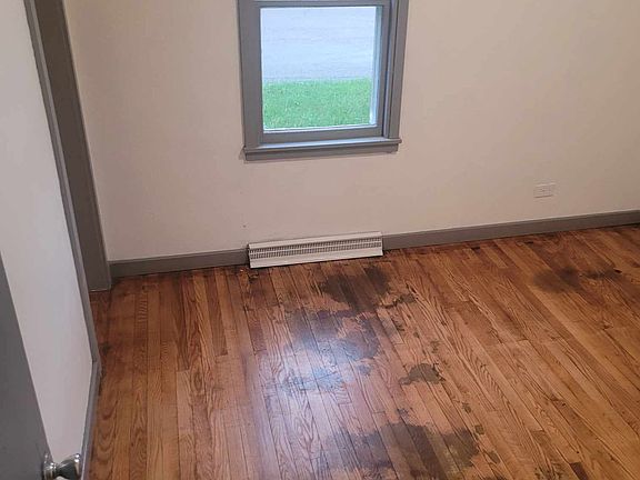 2nd image of 430 Airport Ave