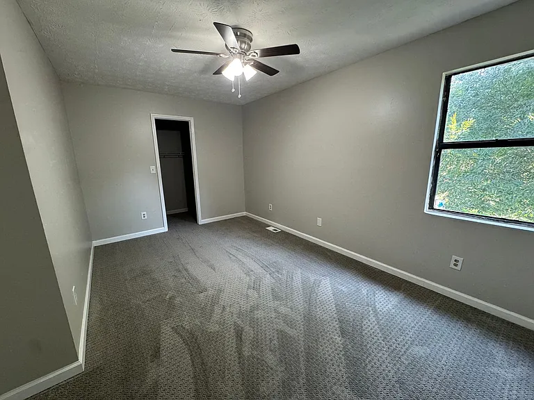 2704 Greystone Pl — Photo 9