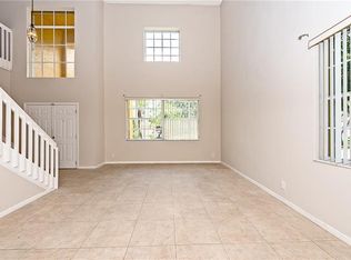 498 Cambridge Ln, Fort Lauderdale, FL 33326