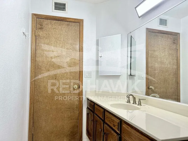 3839 E Cherokee St — Photo 19